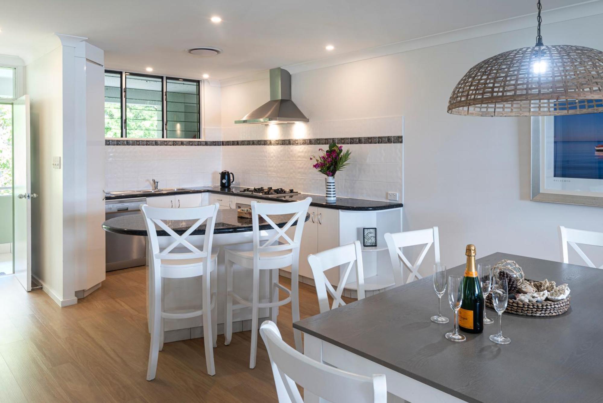Lagoon Beachfront Lodge 202 On Hamilton Island By Hamorent Экстерьер фото
